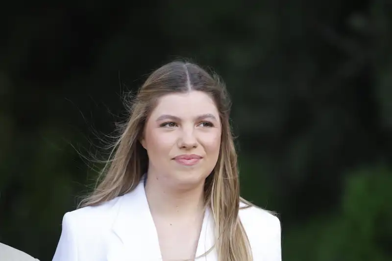 La Infanta Sofía antes de pronunciar su primer discurso.
